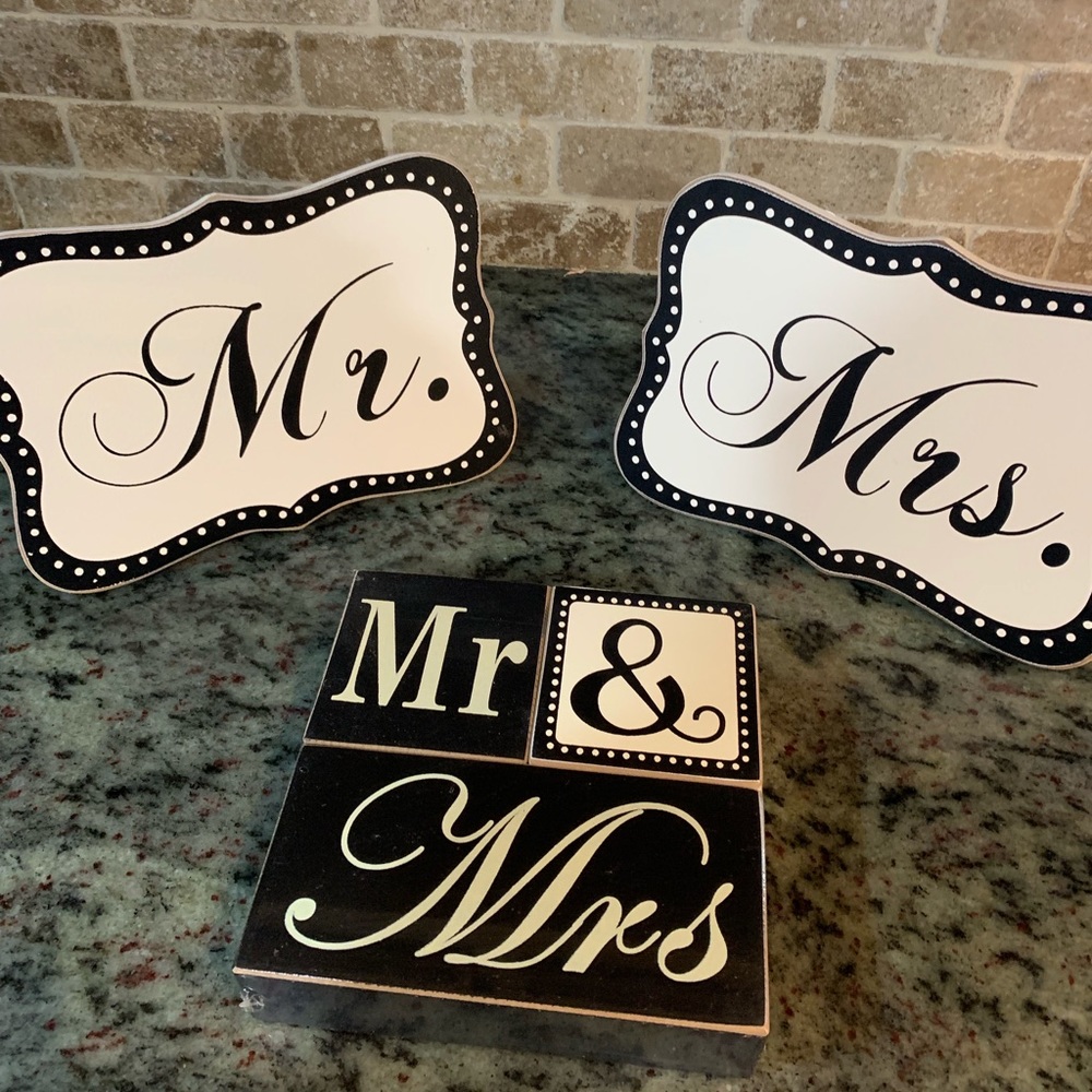 Cute Wedding Signs - Mr. and Mrs.